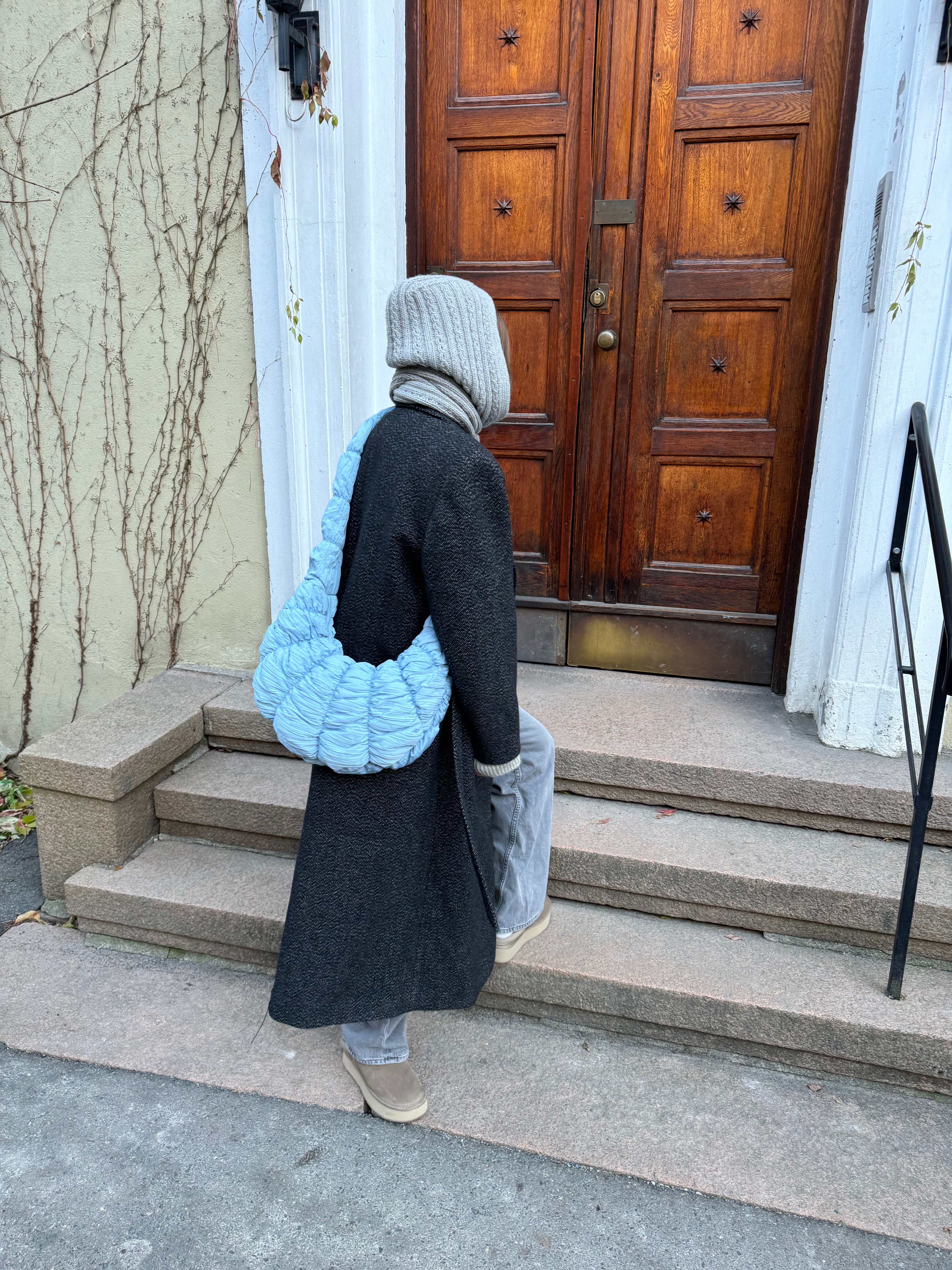 Thelma Hoodie Scarf – Ingrid Dyb